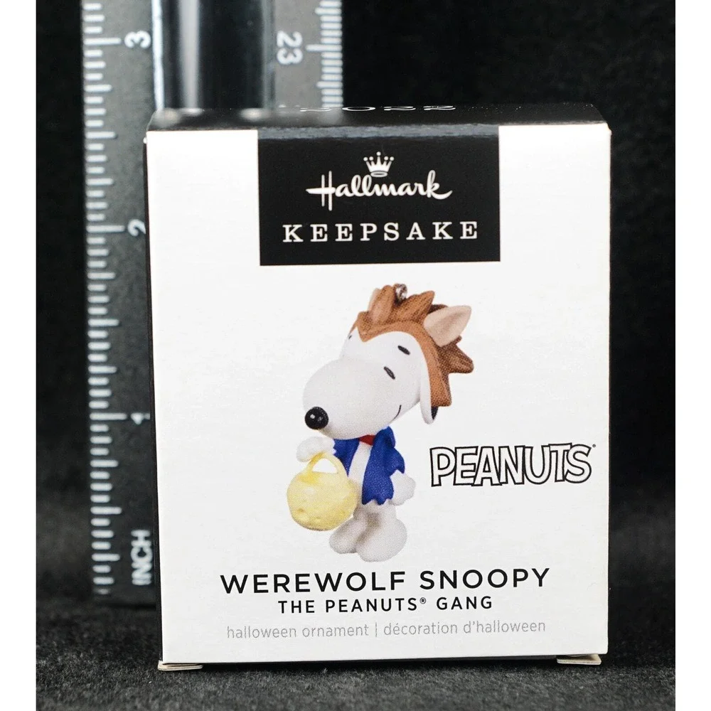 Hallmark 2022 Keepsake Halloween Ornament Werewolf Snoopy Peanuts Gang NEW